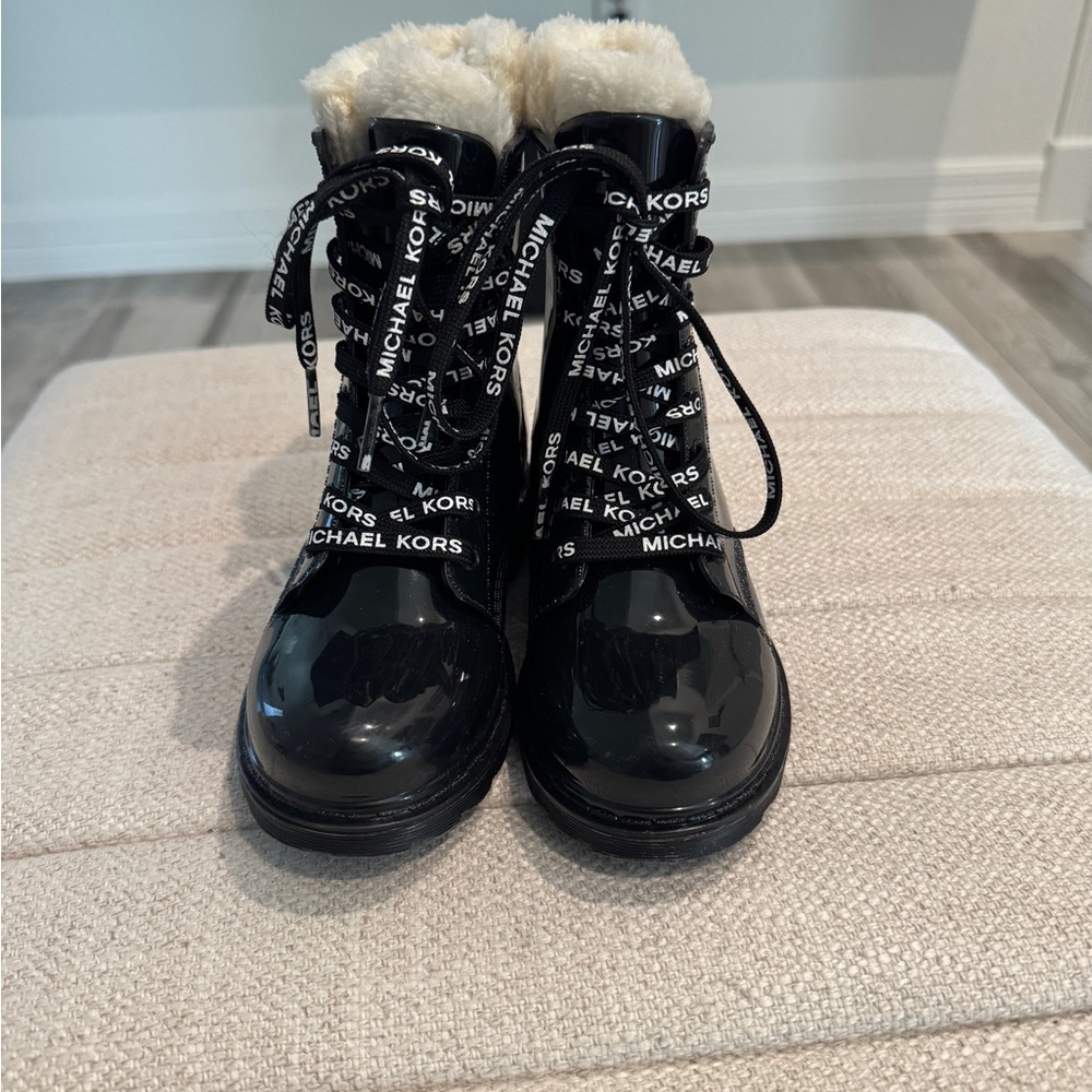 Michael Kors Black Boots with Fur Lining and Sturdy Sole